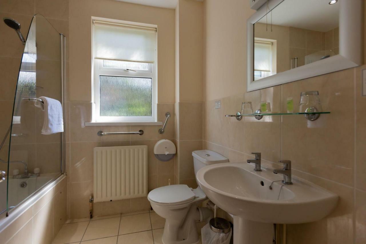 The Beeches Hotel Grimsby Bagian luar foto